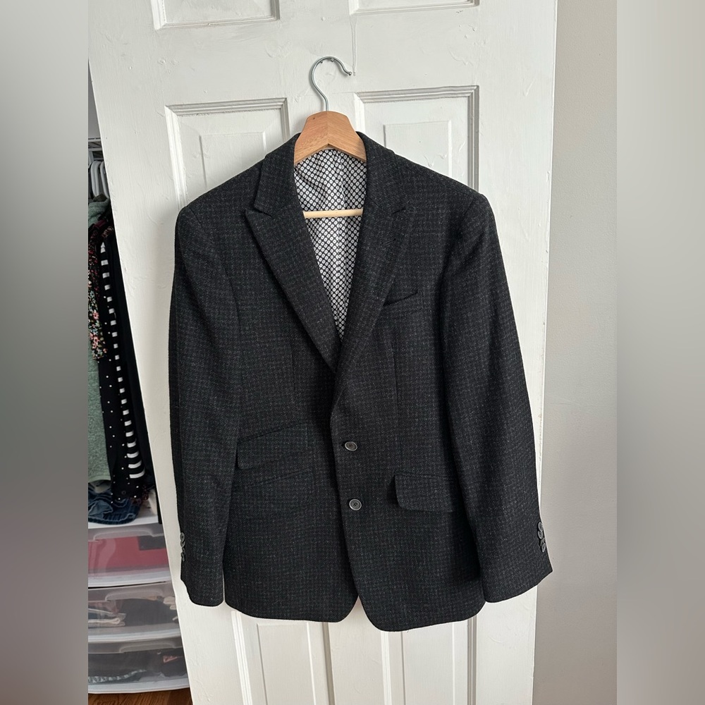 100% Wool Sport Coat 36R